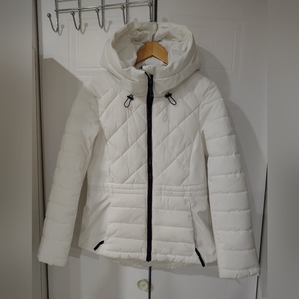 Tommy Hilfiger Women's White Puffer Jacket